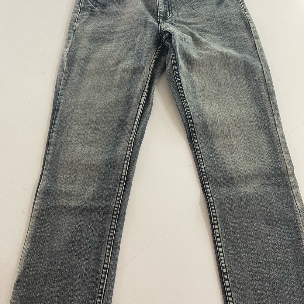 Mens or teen 
Super flex size 29x30 
Relaxed straight 
Never washed 
New